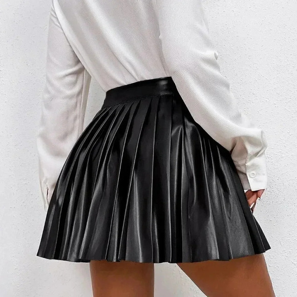 Black Preppy Womens High Waist Metallic Pleated Skirt - Picture 2 of 5